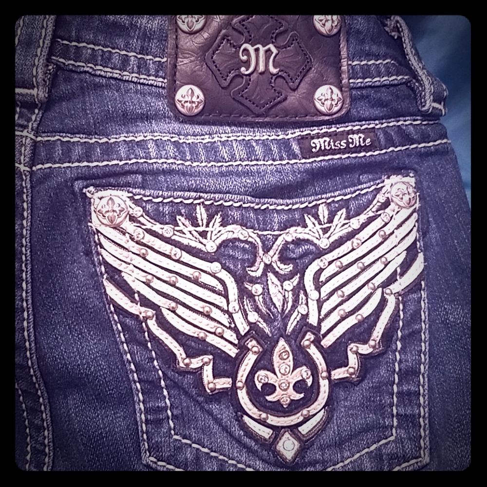 Miss Me mid-rise boot cut jeans